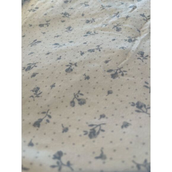 Brandy Melville T-Shirt - Blue Floral - Picture 2 of 3